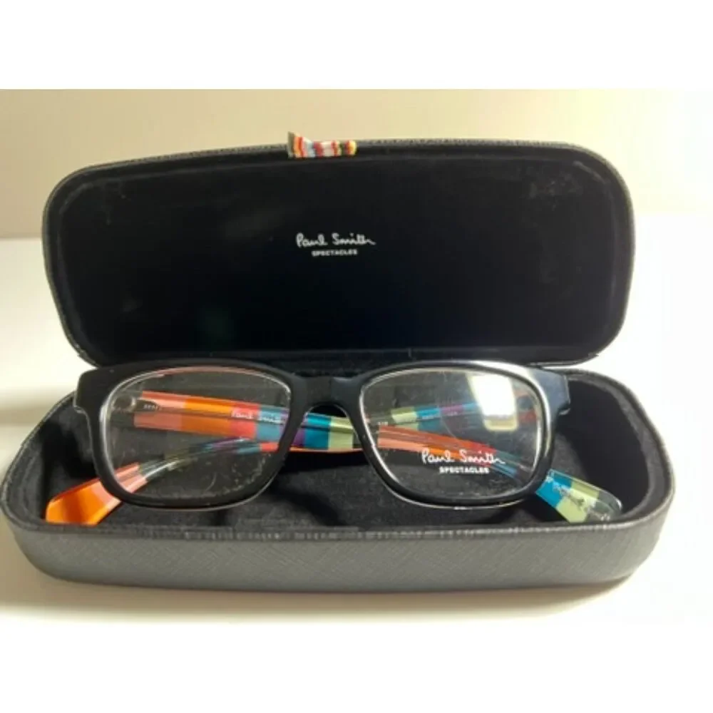 Paul Smith Whitley PM 8193 glasses